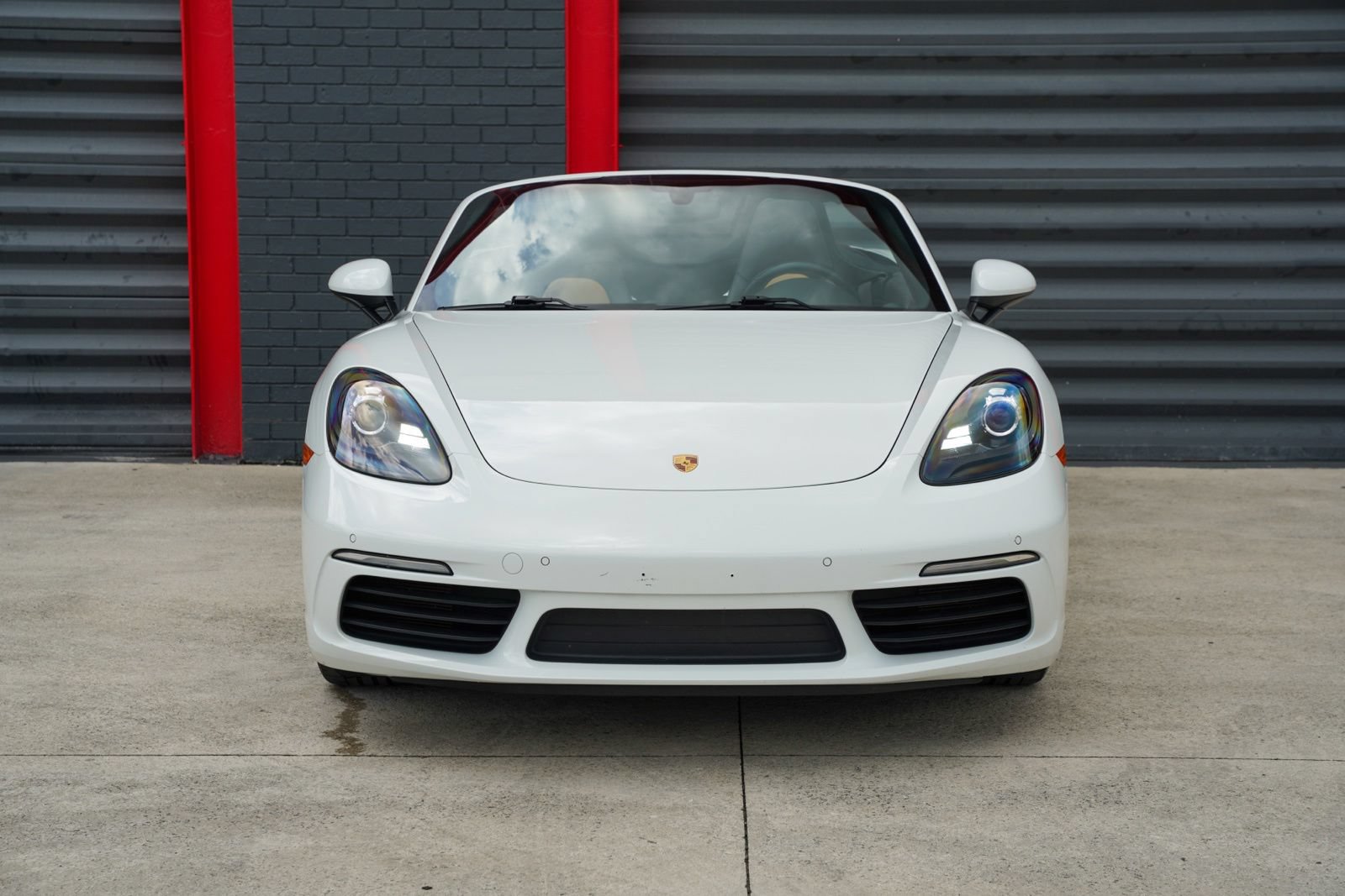 Used 2019 Porsche 718 Boxster RWD image 3
