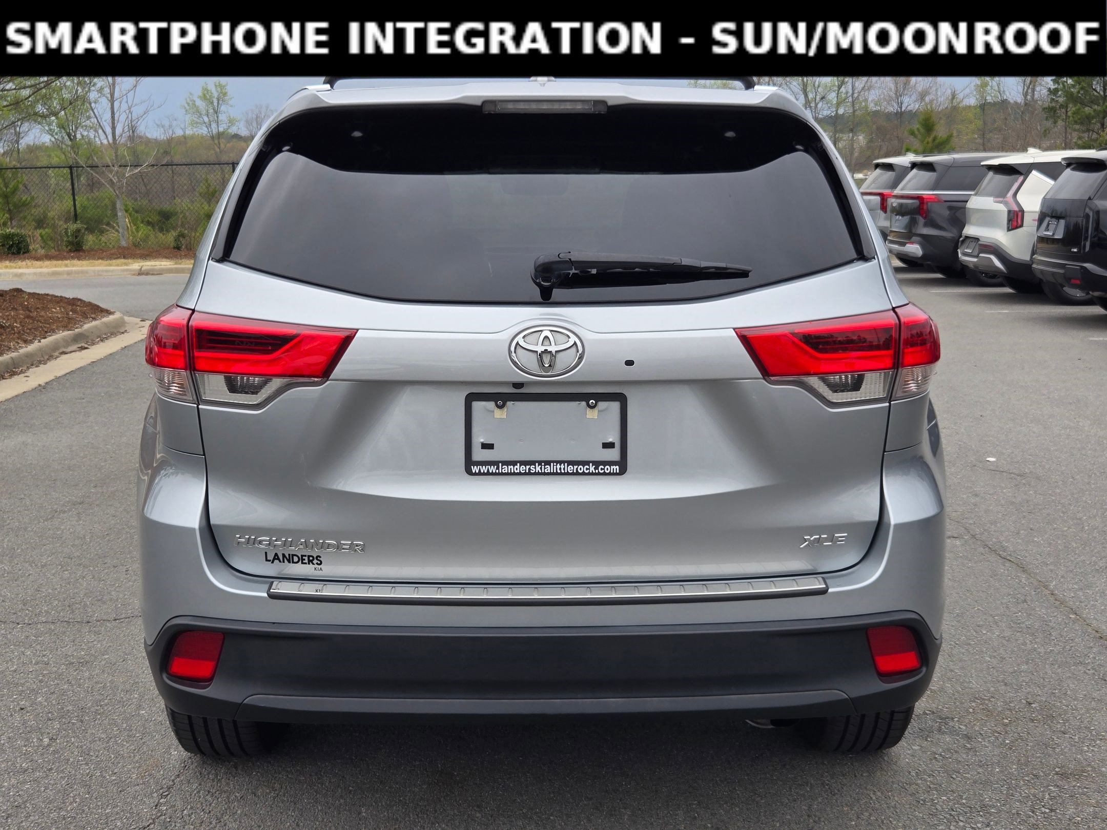 Used 2019 Toyota Highlander XLE image 6