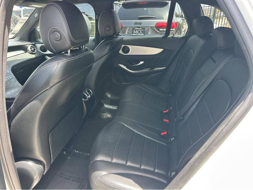 Used 2022 Mercedes-Benz GLC 300 image 10