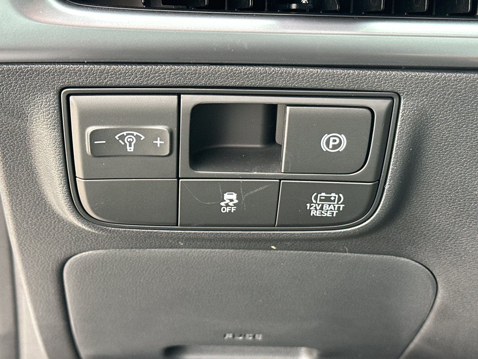 New 2026 Hyundai Tucson Blue SE AWD/4WD image 25
