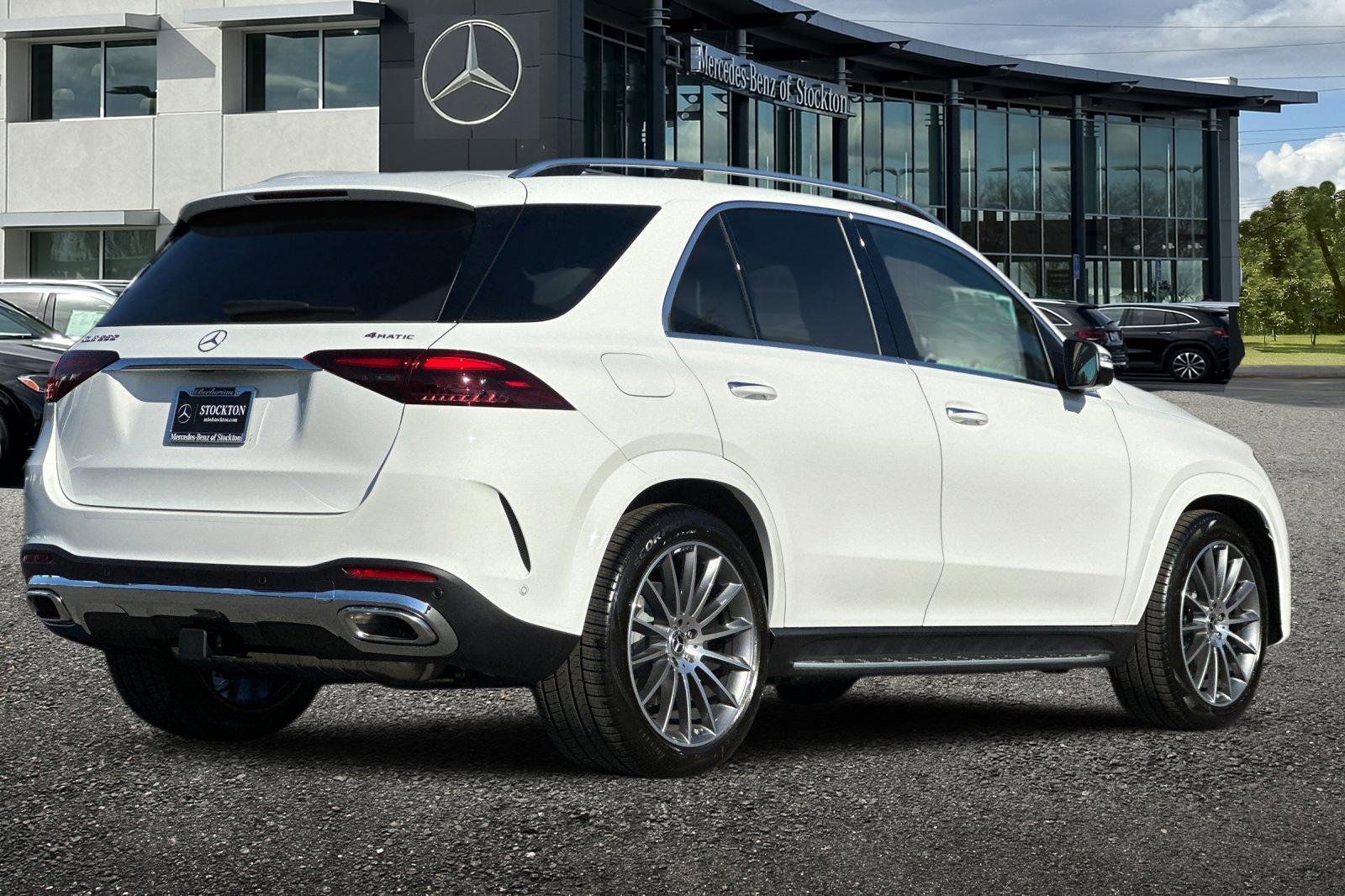 New 2026 Mercedes-Benz GLE 580 4MATIC image 4