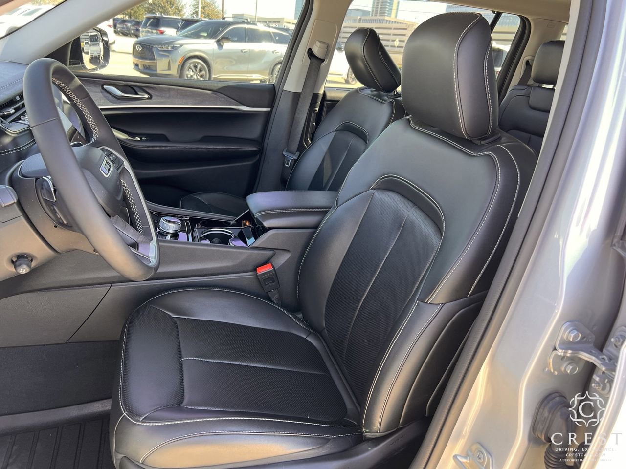 Used 2023 Jeep Grand Cherokee L Limited w/ Luxury Tech Group II image 25