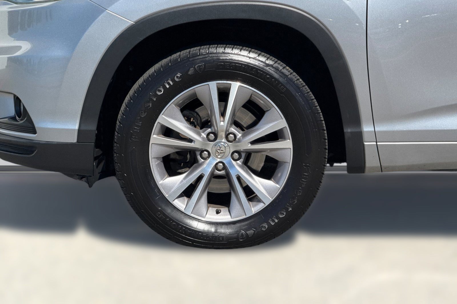 Used 2015 Toyota Highlander XLE image 12