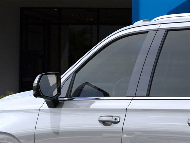 New 2026 Chevrolet Suburban Premier image 13