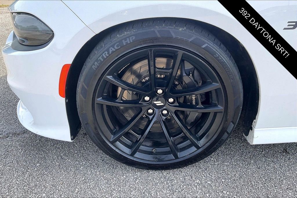 Used 2017 Dodge Charger R/T RWD image 8