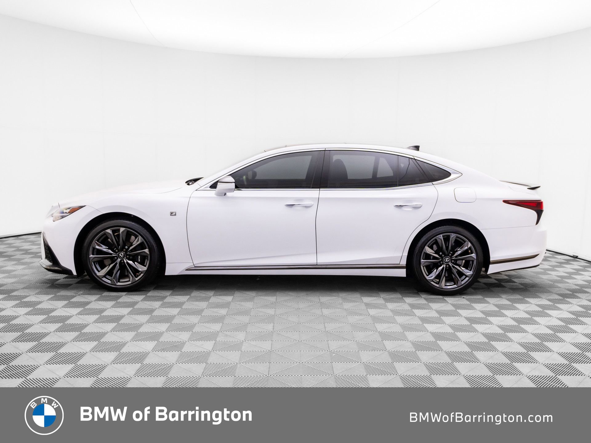 Used 2021 Lexus LS 500 F Sport w/ Accessory Package (Z2) image 2