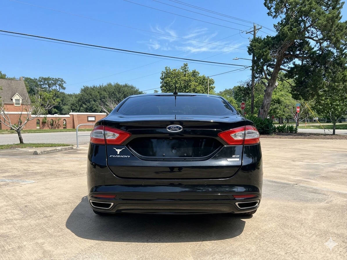 Used 2013 Ford Fusion SE FWD image 10
