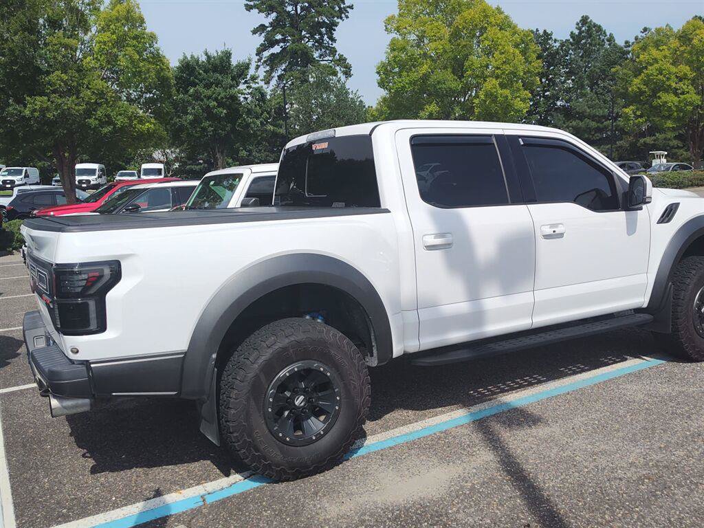 Used 2018 Ford F150 Raptor w/ Equipment Group 802A Luxury AWD/4WD image 3