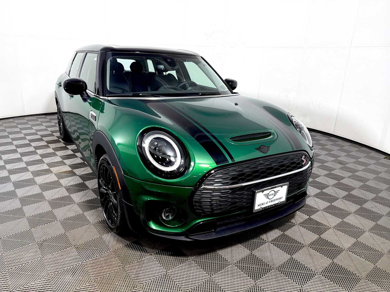Used 2024 MINI Cooper Clubman S AWD/4WD image 2