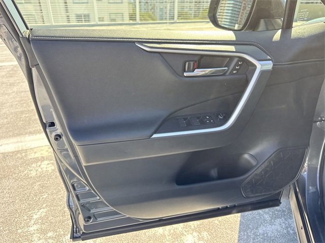 Used 2023 Toyota RAV4 Limited image 13