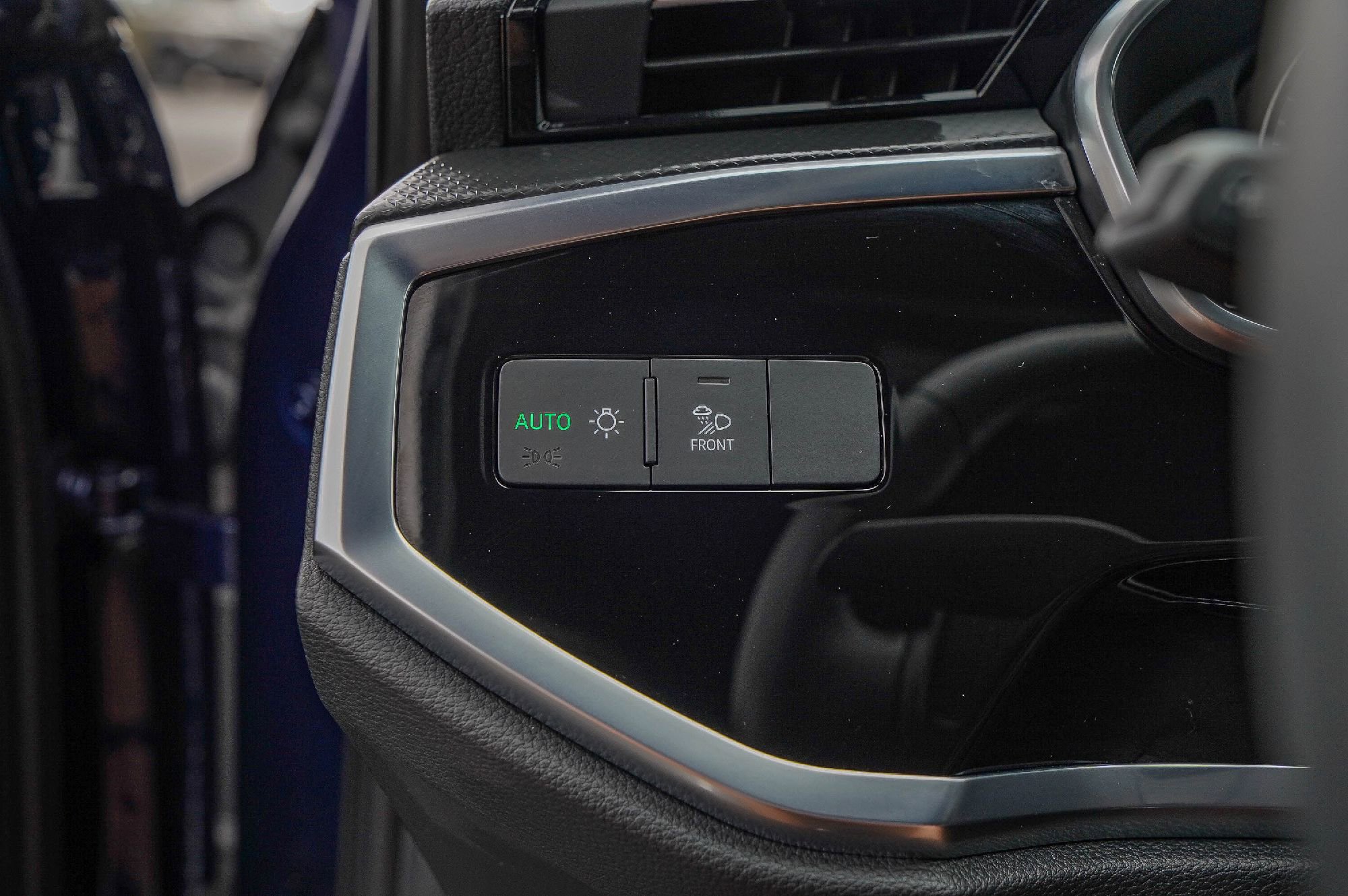 Certified 2025 Audi Q3 2.0T Premium Plus w/ Premium Plus Package image 20