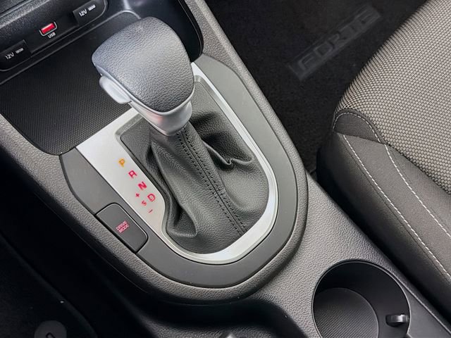 Used 2023 Kia Forte LXS w/ LXS Technology Package image 18