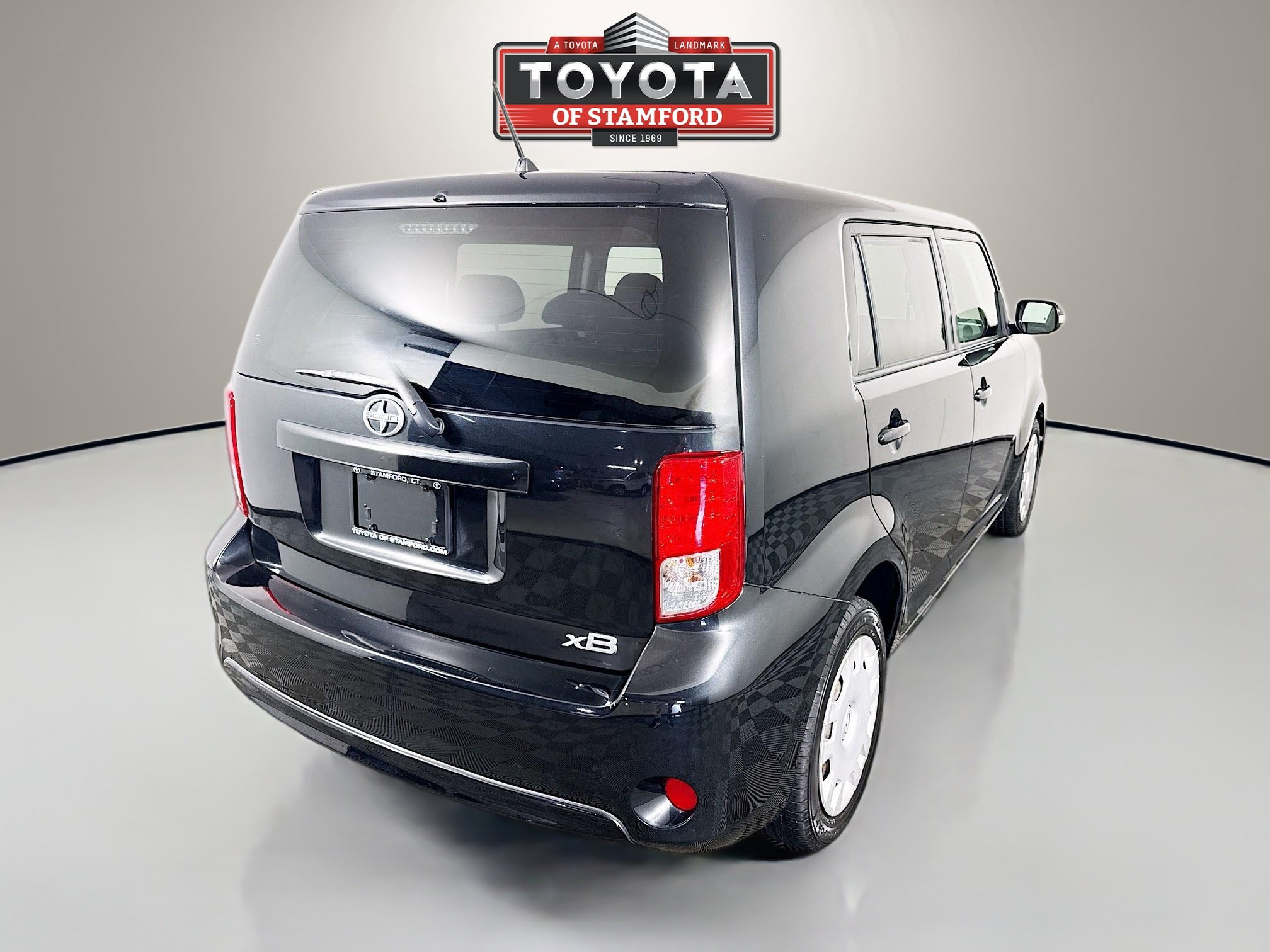 Used 2014 Scion xB FWD image 7