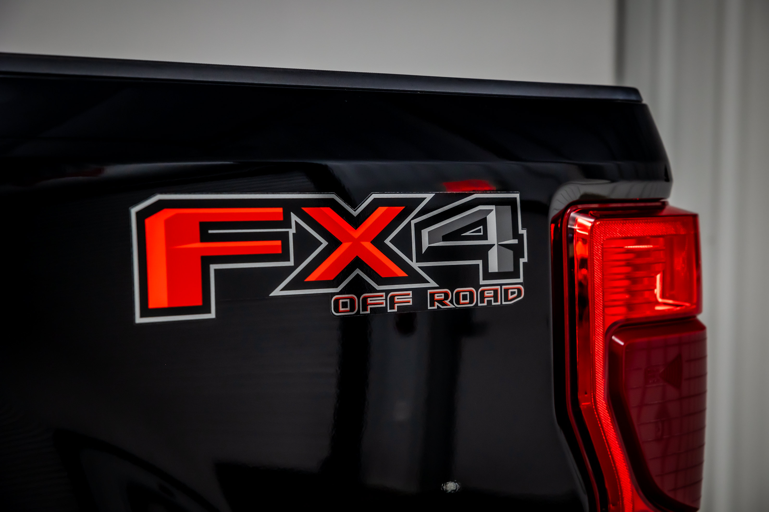Used 2021 Ford F250 Lariat w/ Chrome Package AWD/4WD image 14