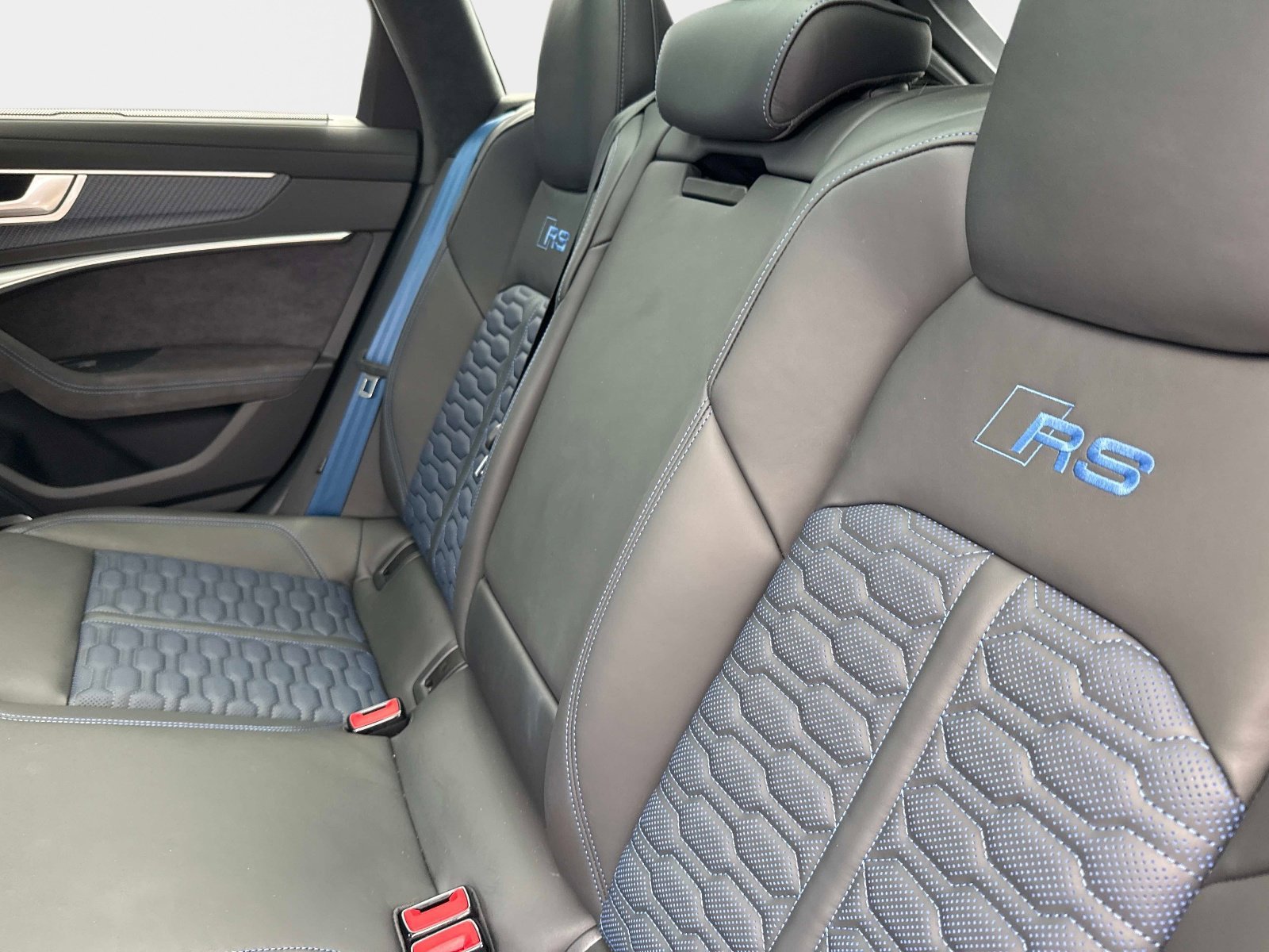 Used 2025 Audi RS 6 performance AWD/4WD image 11