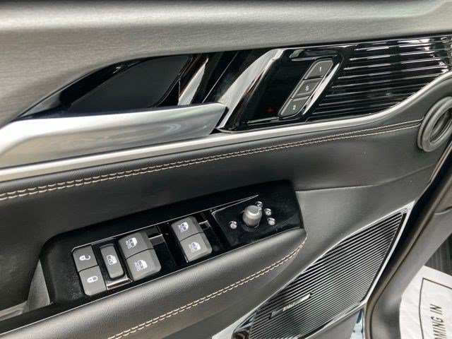 New 2026 Jeep Grand Wagoneer Limited AWD/4WD image 10