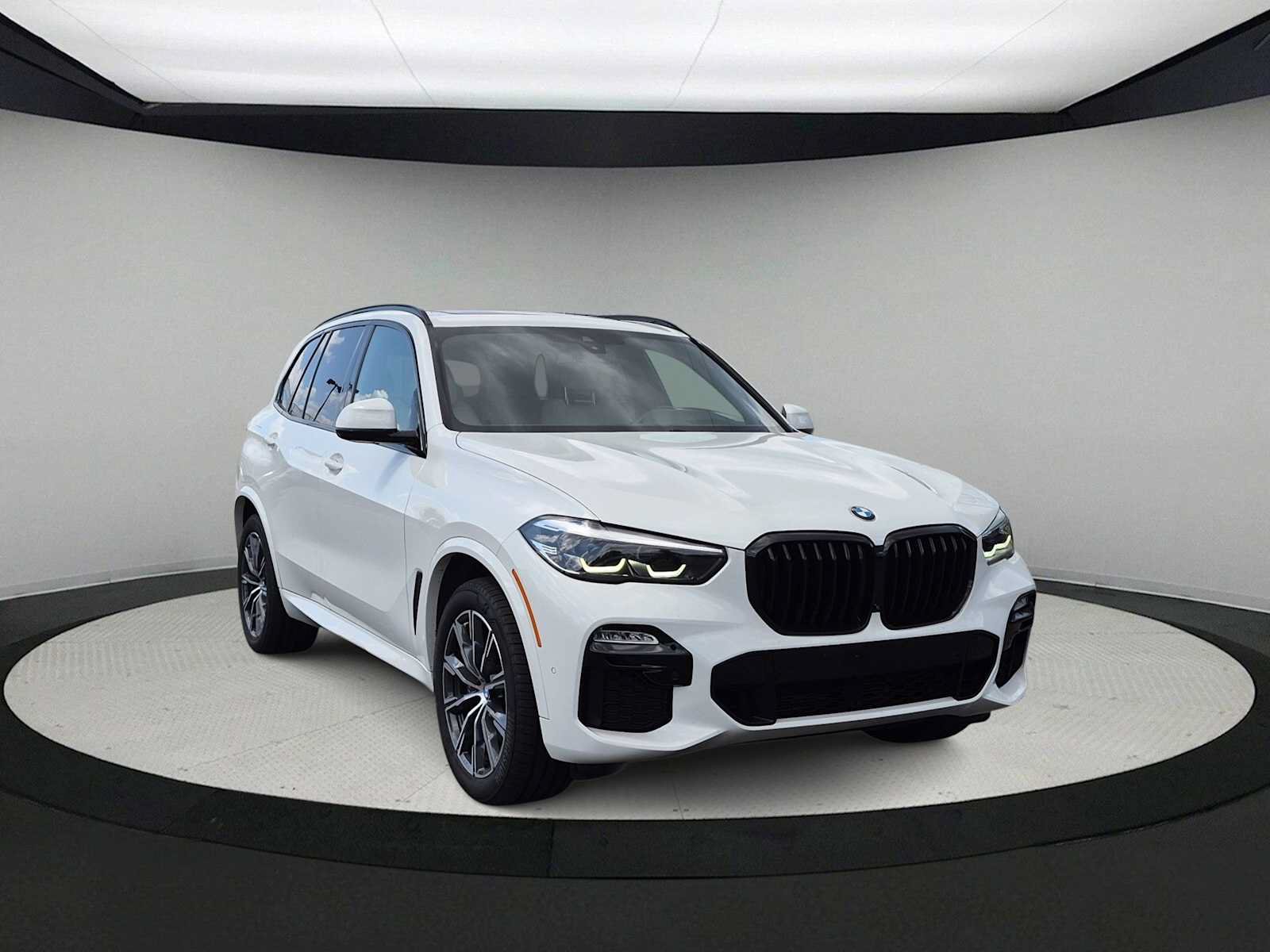 Used 2021 BMW X5 xDrive45e w/ M Sport Package AWD/4WD image 2