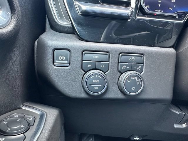 Certified 2024 Chevrolet Silverado 1500 LT AWD/4WD image 15