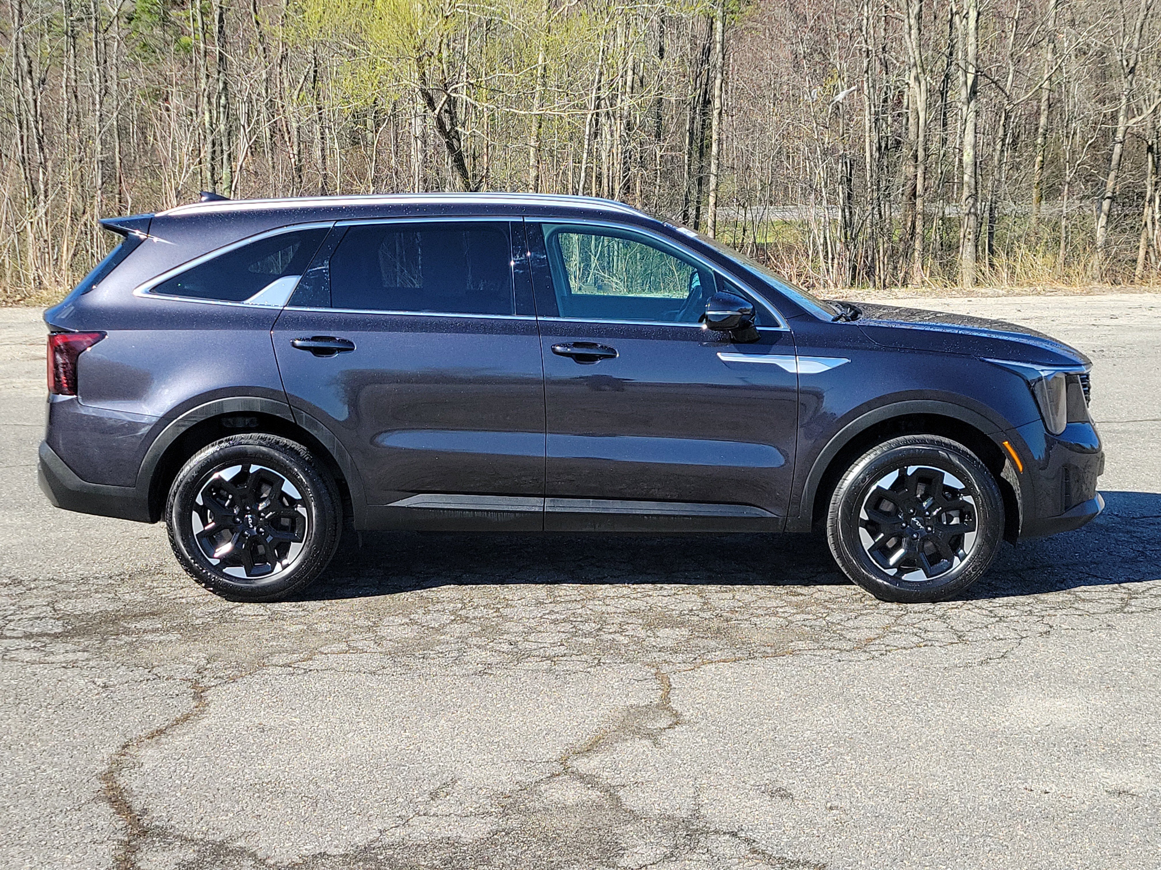 Used 2025 Kia Sorento S w/ Panoramic Sunroof Package AWD/4WD image 4