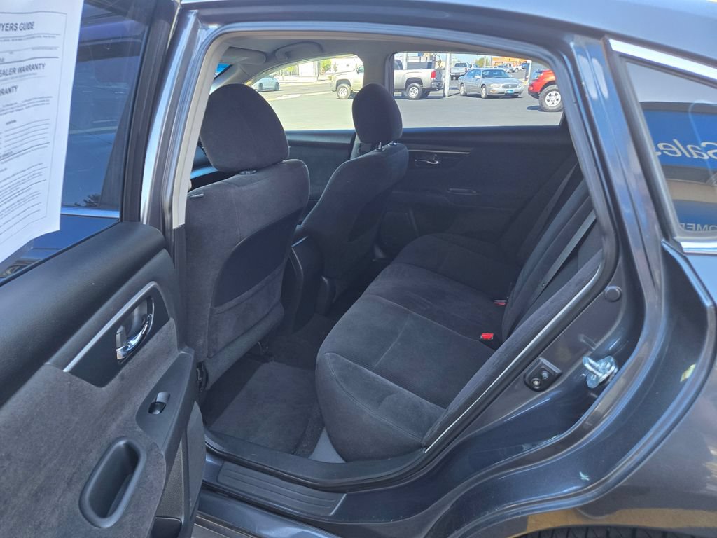 Used 2013 Nissan Altima 2.5 S FWD image 9