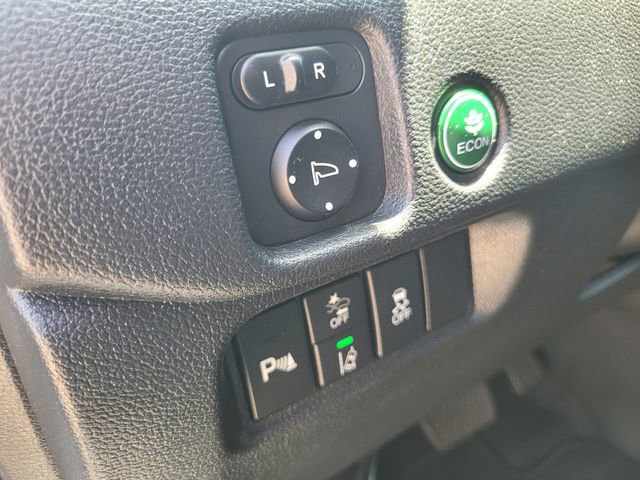 Used 2021 Honda Pilot Touring image 17
