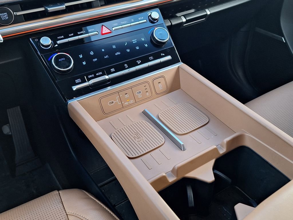 New 2025 Hyundai Santa Fe Limited image 24