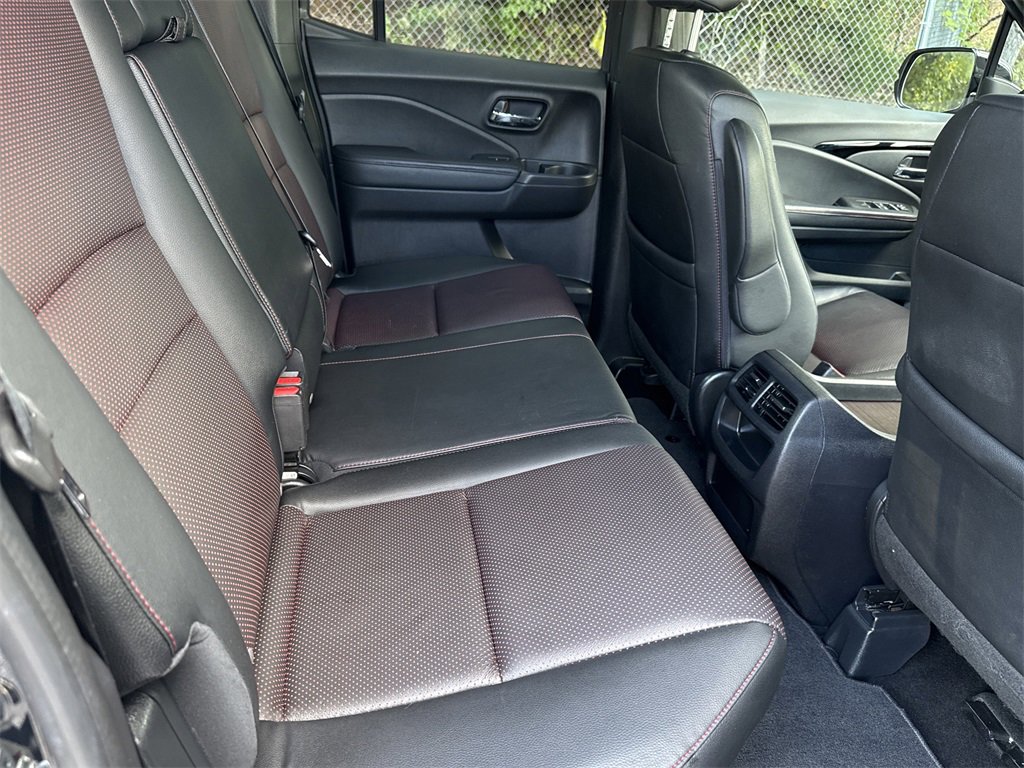 Used 2018 Honda Ridgeline Black Edition image 16