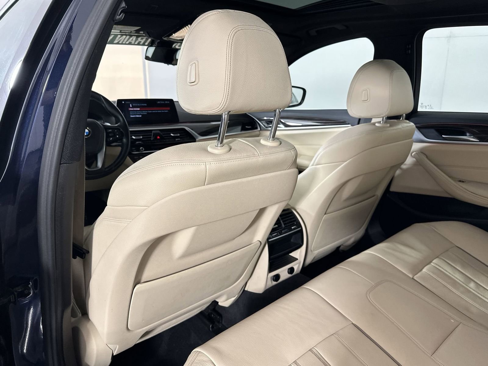 Used 2017 BMW 530i image 28