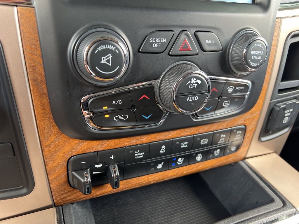 Used 2017 RAM 3500 Laramie Longhorn image 6