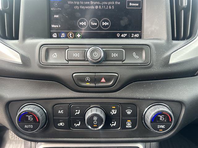 Used 2023 GMC Terrain SLE w/ Driver Convenience Package image 16