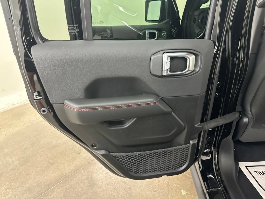 New 2026 Jeep Wrangler Unlimited Rubicon 392 w/ Quick Order Package 27X Moab AWD/4WD image 33