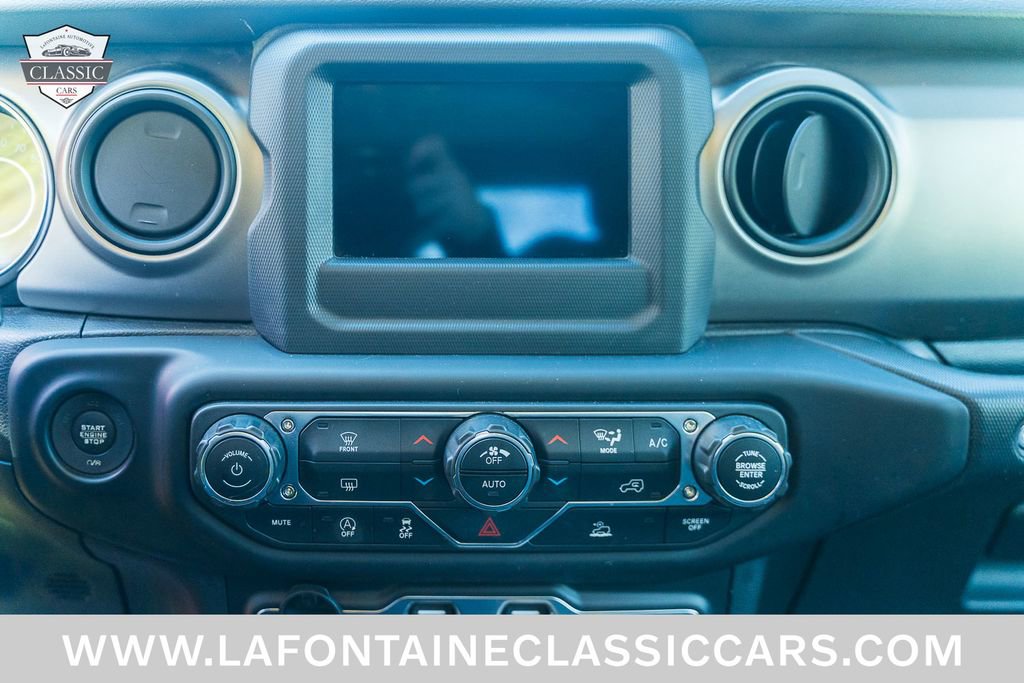 Used 2020 Jeep Gladiator Sport w/ Technology Group AWD/4WD image 62