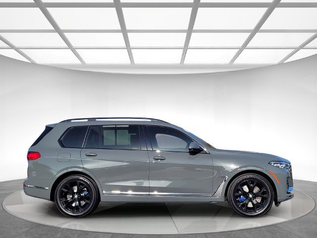 Used 2021 BMW X7 xDrive40i w/ Premium Package AWD/4WD image 3