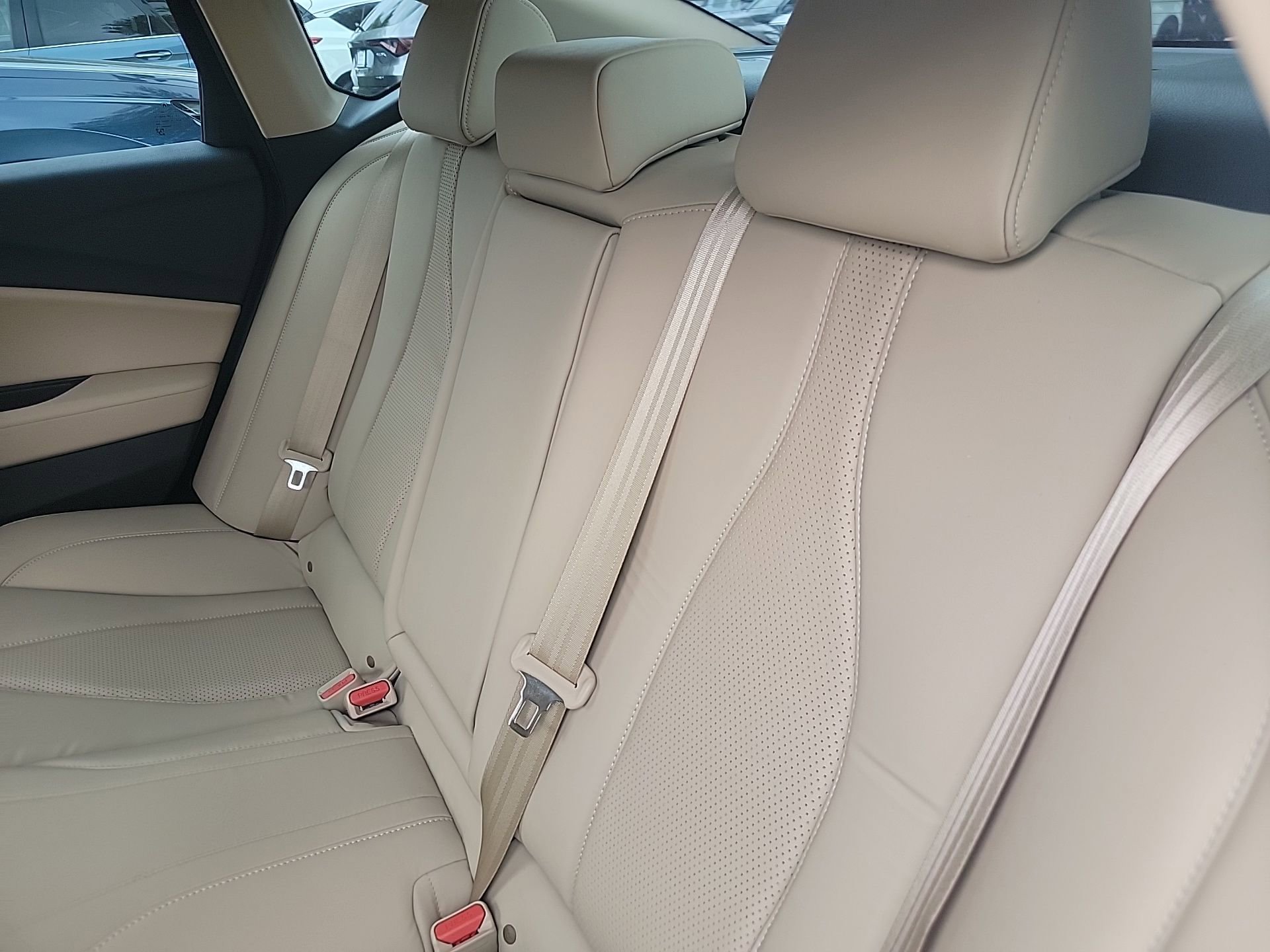 Certified 2025 Acura TLX w/ Technology Package FWD image 9