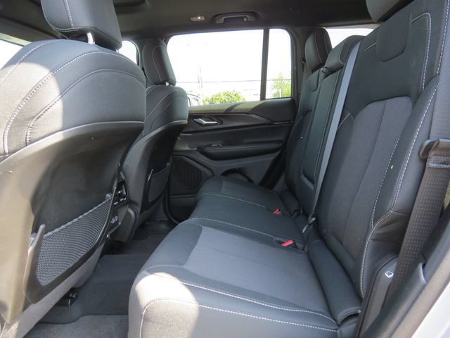 Certified 2024 Jeep Grand Cherokee Laredo X w/ Luxury Tech Group I RWD image 12