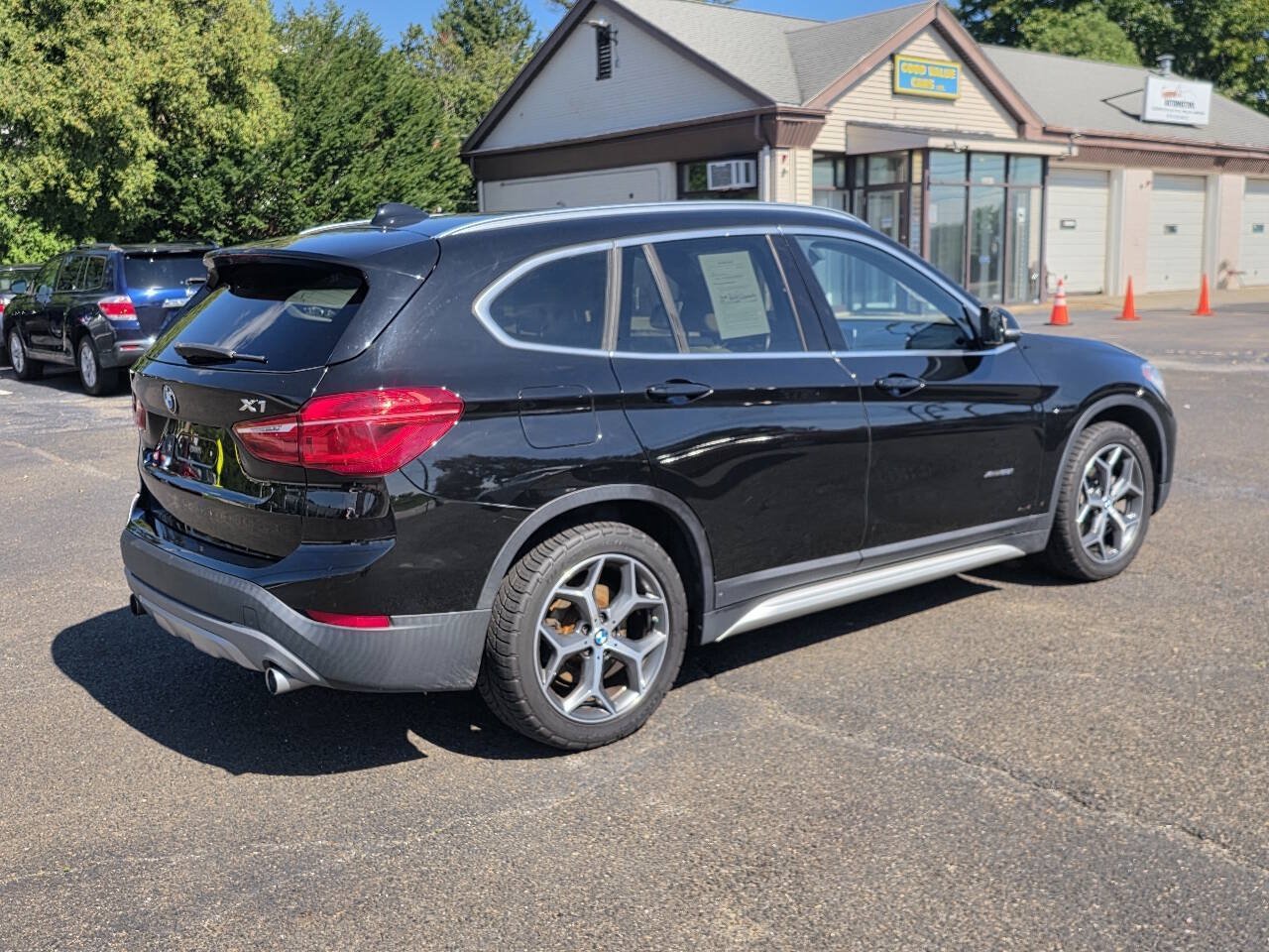 Used 2018 BMW X1 xDrive28i AWD/4WD image 8