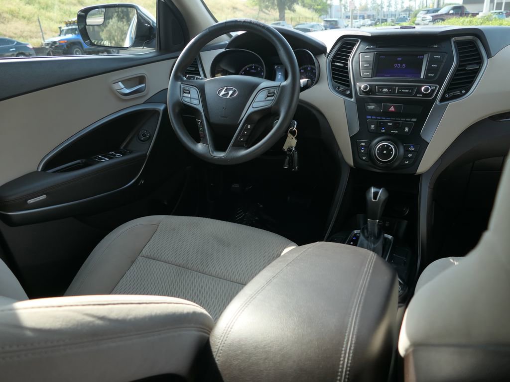 Used 2018 Hyundai Santa Fe Sport w/ Cargo Package image 26