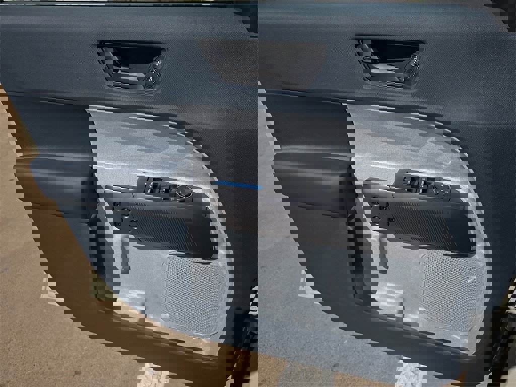 New 2025 Ford Maverick XLT w/ XLT Luxury Package image 48