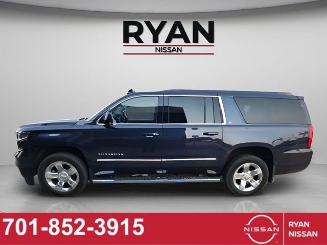 Used 2017 Chevrolet Suburban LT w/ LT Signature Package AWD/4WD image 6