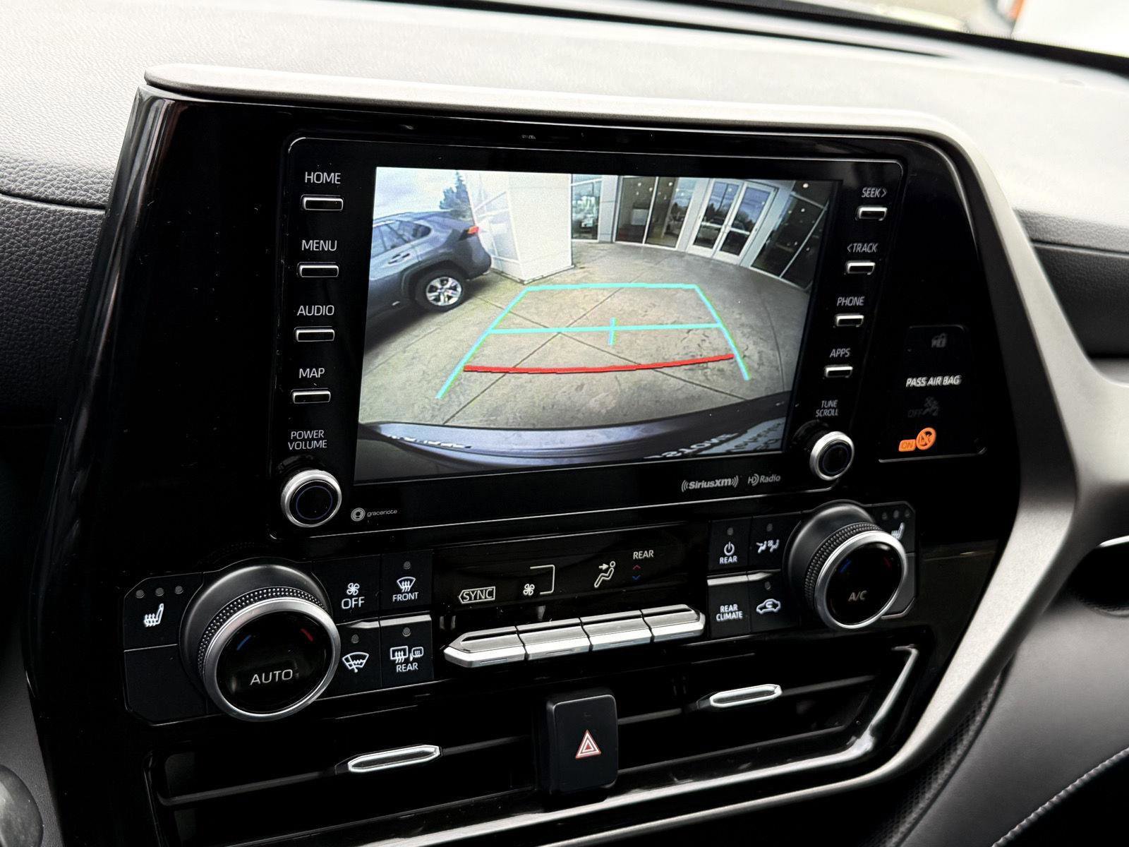 Certified 2020 Toyota Highlander XLE image 27