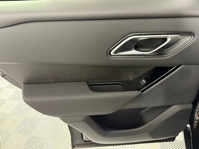 New 2026 Land Rover Range Rover Velar Dynamic SE image 23