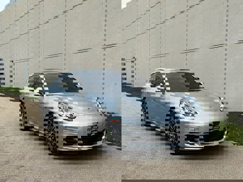Used 2015 Porsche Panamera S image 4