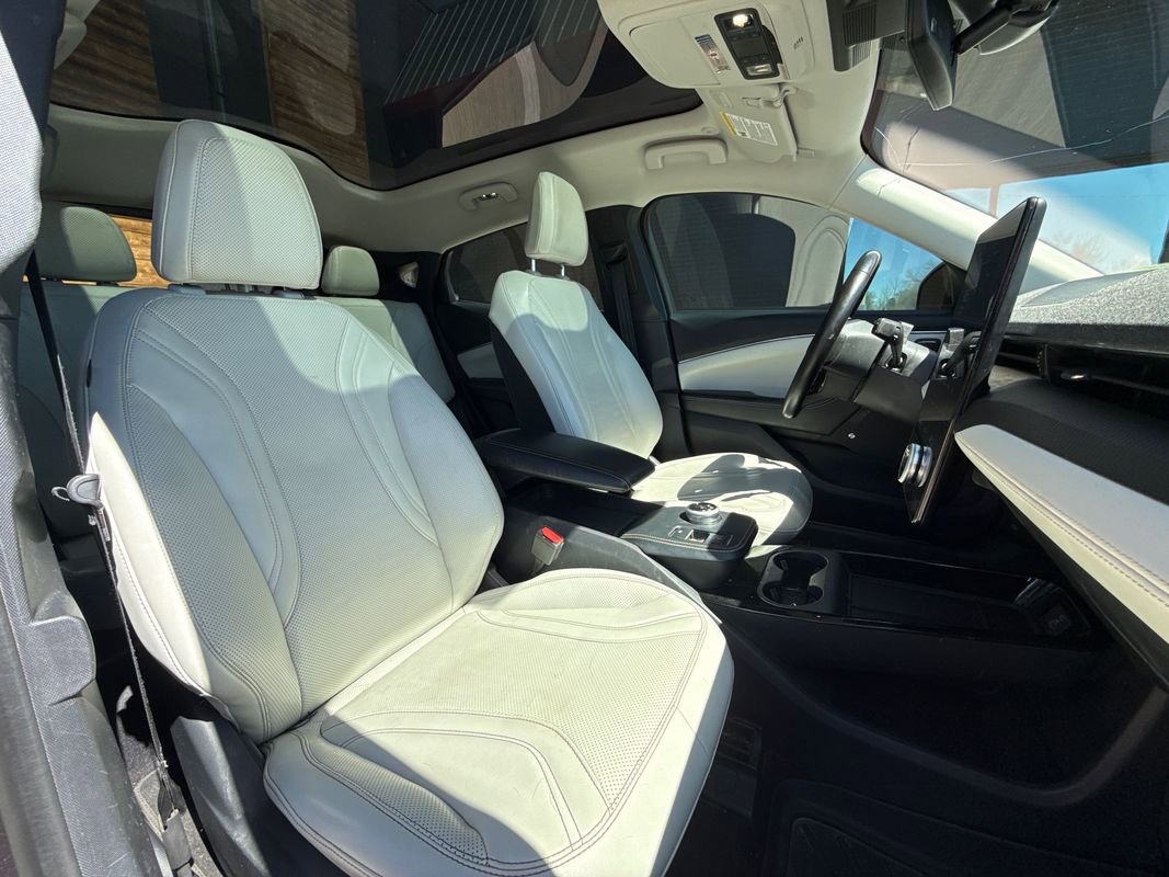 Used 2022 Ford Mustang Mach-E Premium image 4