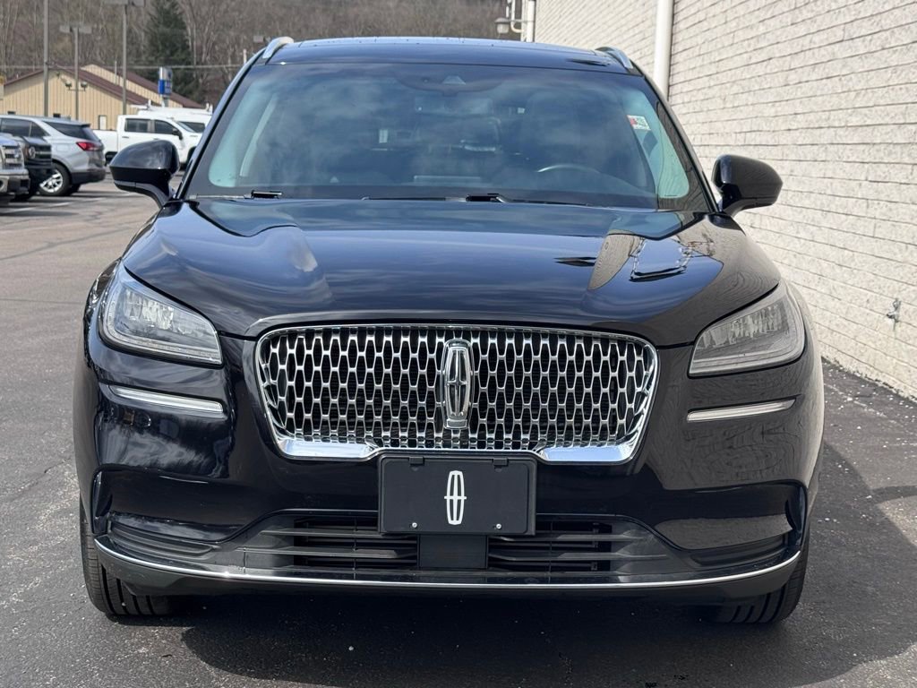 Used 2022 Lincoln Corsair AWD w/ Premium Package image 3