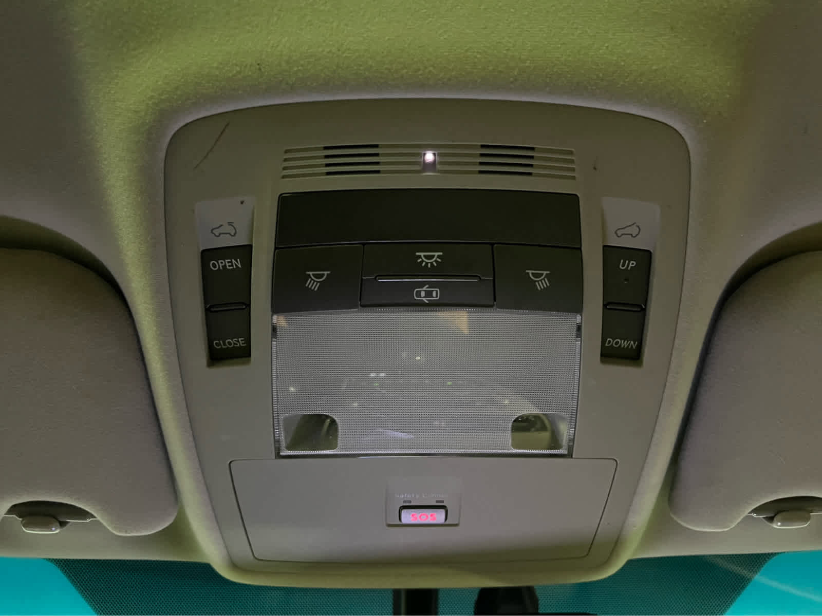 Used 2015 Lexus RX 450h AWD image 14