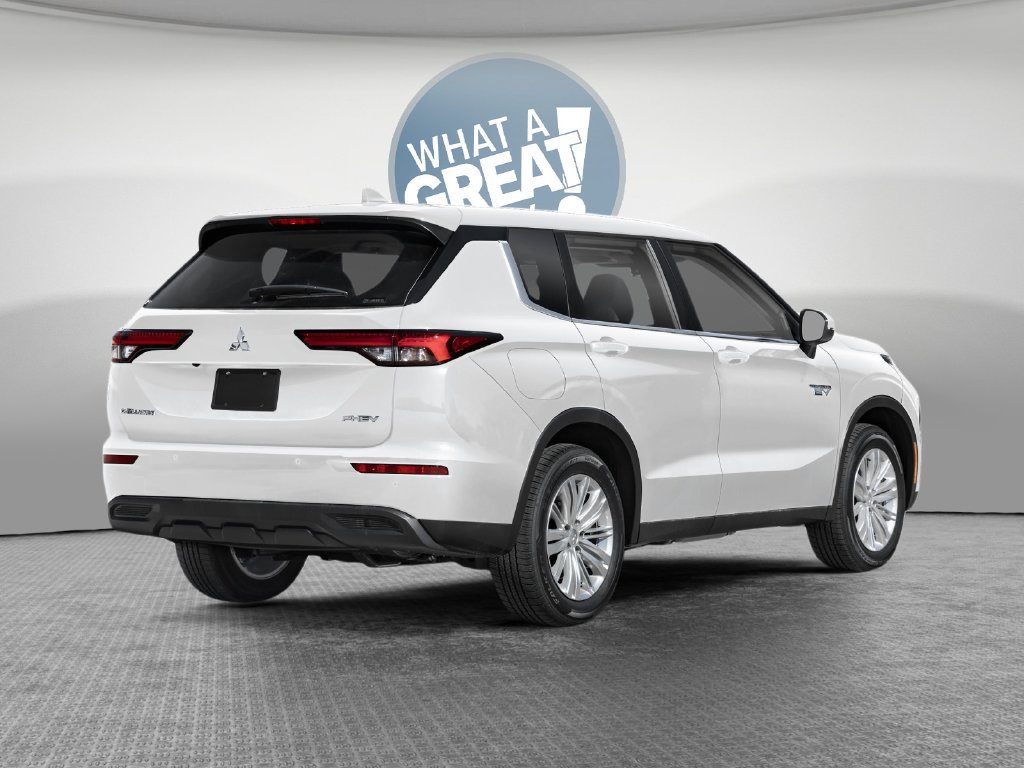 New 2026 Mitsubishi Outlander SE AWD/4WD image 2