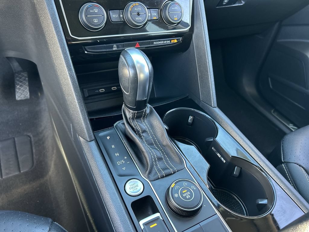 Used 2022 Volkswagen Atlas SEL AWD/4WD image 16