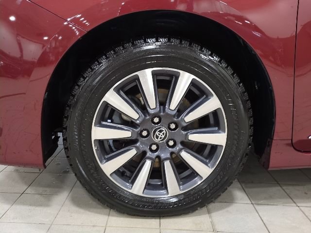 Used 2019 Toyota Sienna Limited AWD/4WD image 19