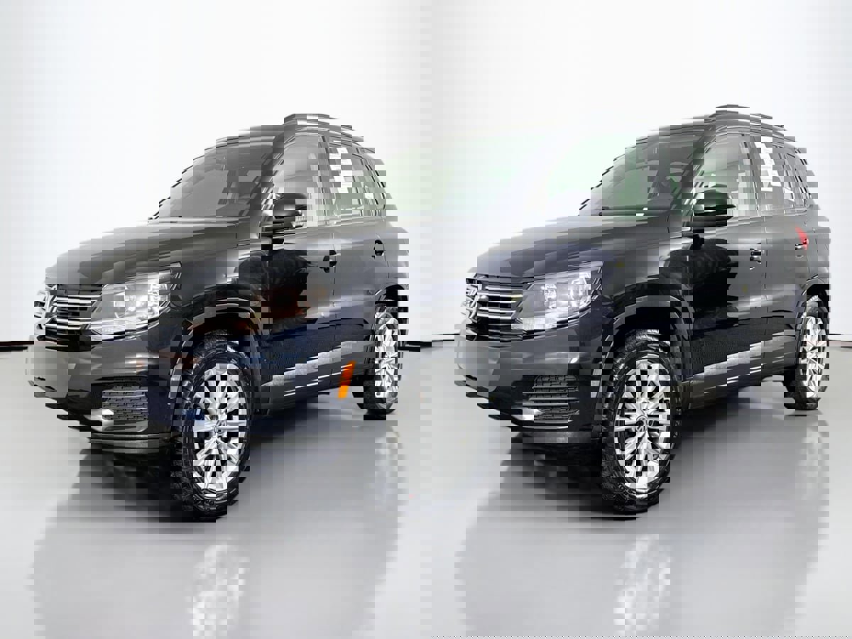 Used 2017 Volkswagen Tiguan Limited w/ Premium Package image 38