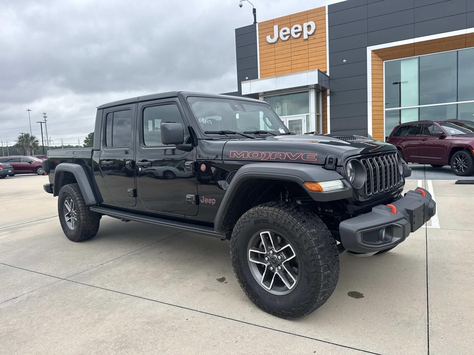 Used 2024 Jeep Gladiator Mojave w/ Convenience Group